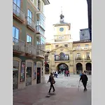 Plaza Ayto Loft Hall Apartment *
