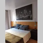 Plaza Ayto Loft Hall Apartment