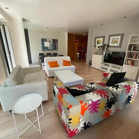 Plaza Ayto Loft Hall 아파트